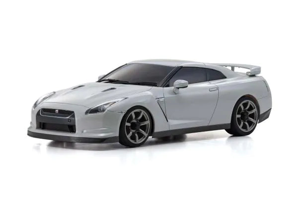 Kyosho MA-020S NISSAN GT-R R35 White Pearl Body MZP459PW