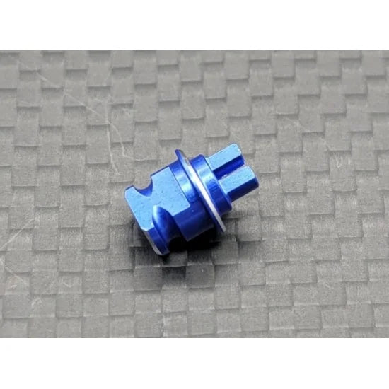 GL RACING GLA Giulia alum. central spur adaptor  GG-OP-009